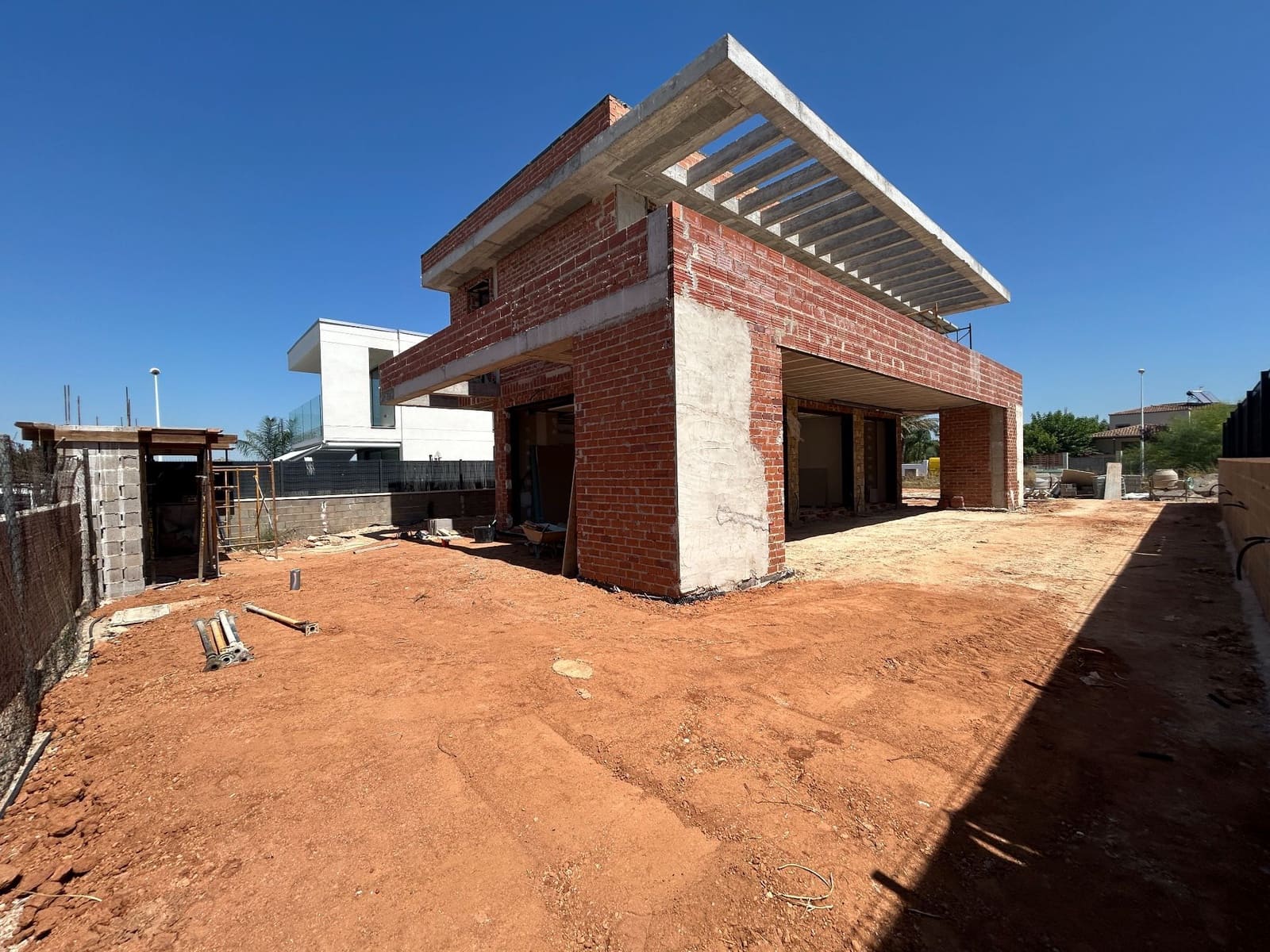 4 sypialnia Willa na sprzedaż w L'Eliana z basenem garażem - 875 000 € (Ref: 9095811)