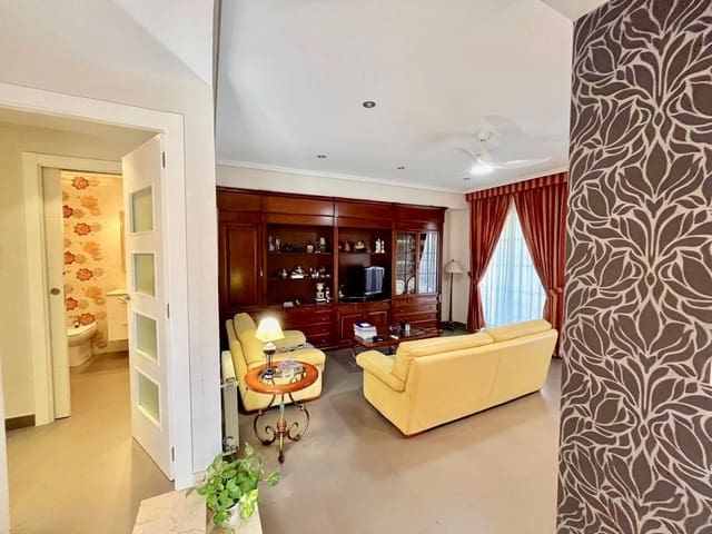 5 chambre Villa/Maison Semi-Mitoyenne à vendre à Riba-roja de Túria - 420 000 € (Ref: 9124341)