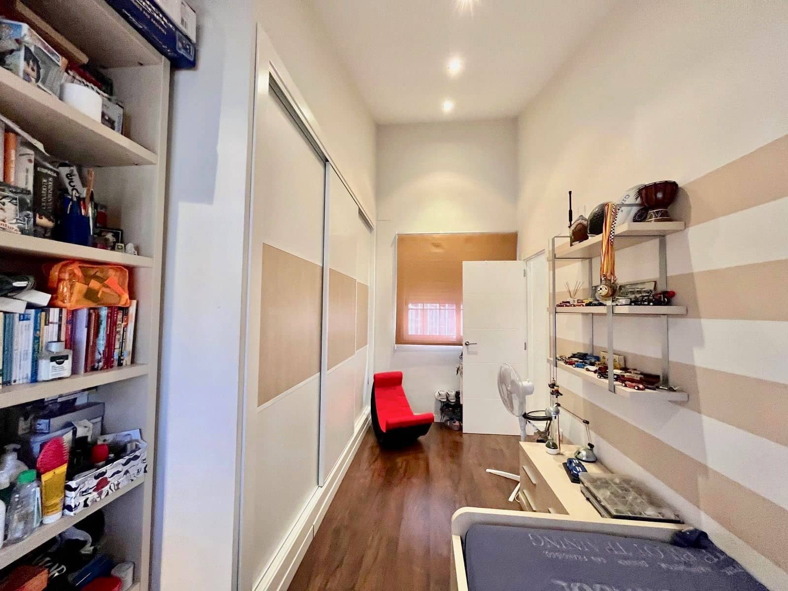 5 soveværelse Semi-Rækkehus til salg i Riba-roja de Turia - € 420.000 (Ref: 9124341)