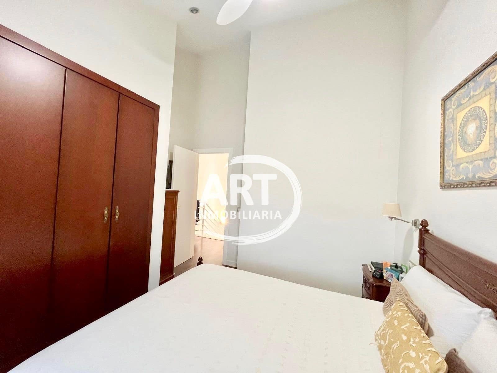 5 soveværelse Semi-Rækkehus til salg i Riba-roja de Turia - € 420.000 (Ref: 9124341)