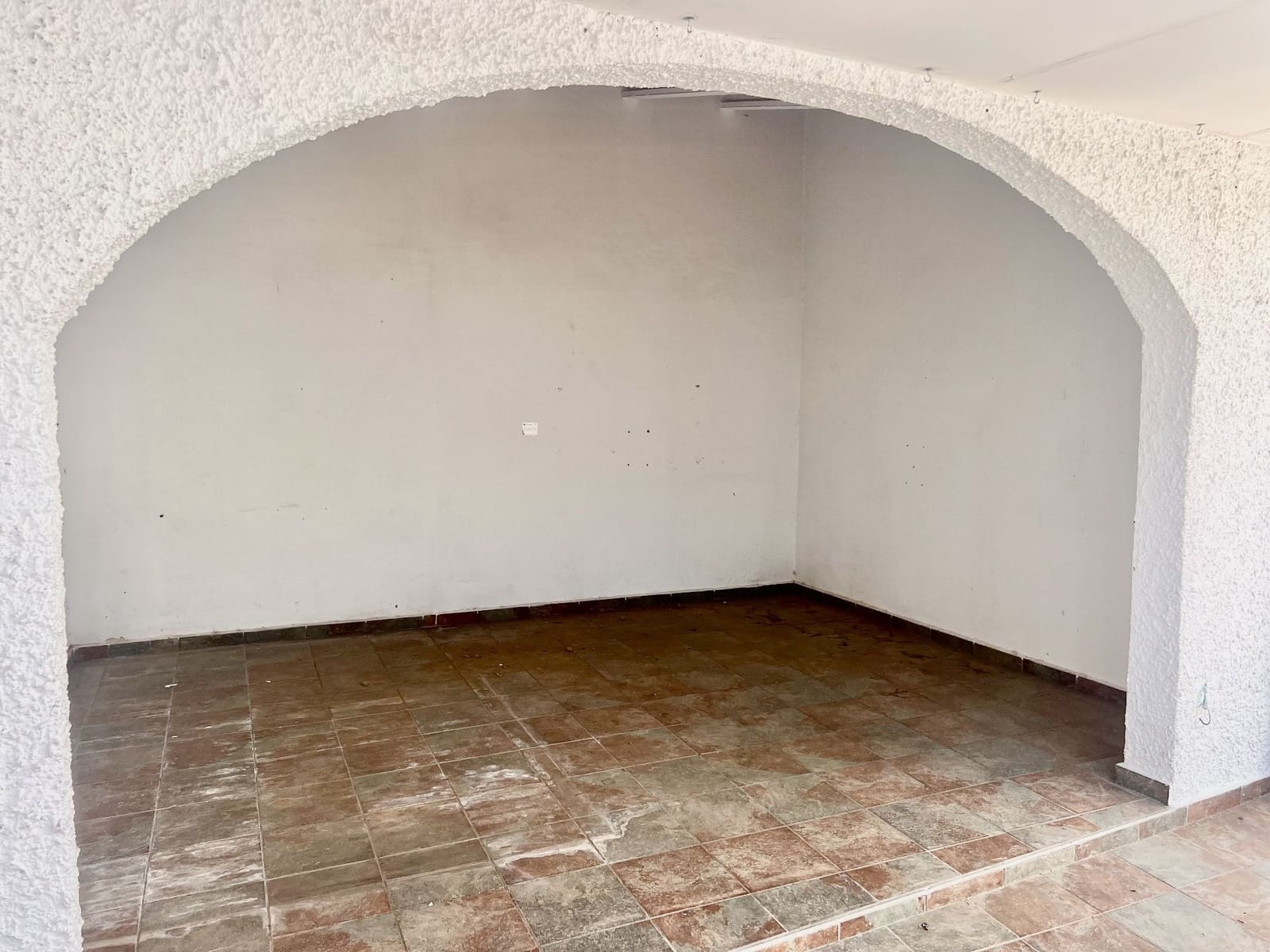 Kommersiell til salgs i Betera - € 320 000 (Ref: 9172523)