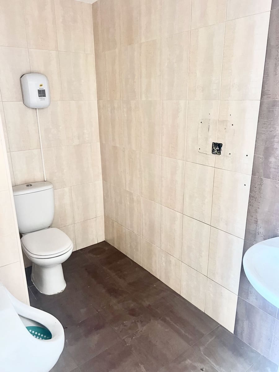 Kommersiell til salgs i Betera - € 320 000 (Ref: 9172523)