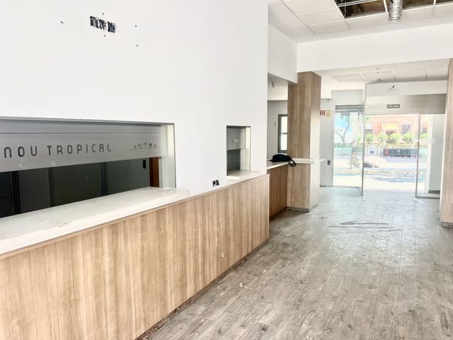 Commercial for sale in Bétera - € 320,000 (Ref: 9172523)