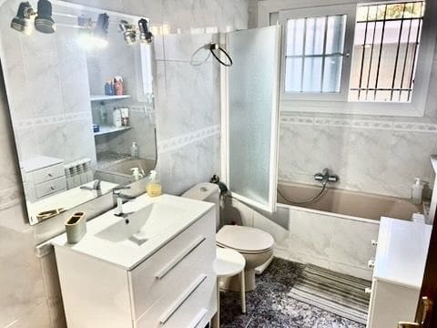 4 soveværelse Villa til leje i L'Eliana med swimmingpool - € 2.300 (Ref: 9172524)