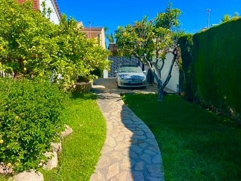 4 soveværelse Villa til leje i L'Eliana med swimmingpool - € 2.300 (Ref: 9172524)