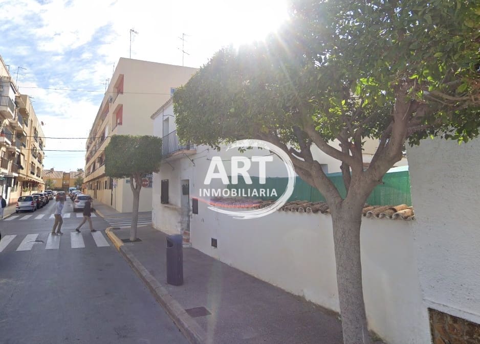 3 bedroom Villa for sale in San Antonio de Benageber - € 450,000 (Ref: 9172532)