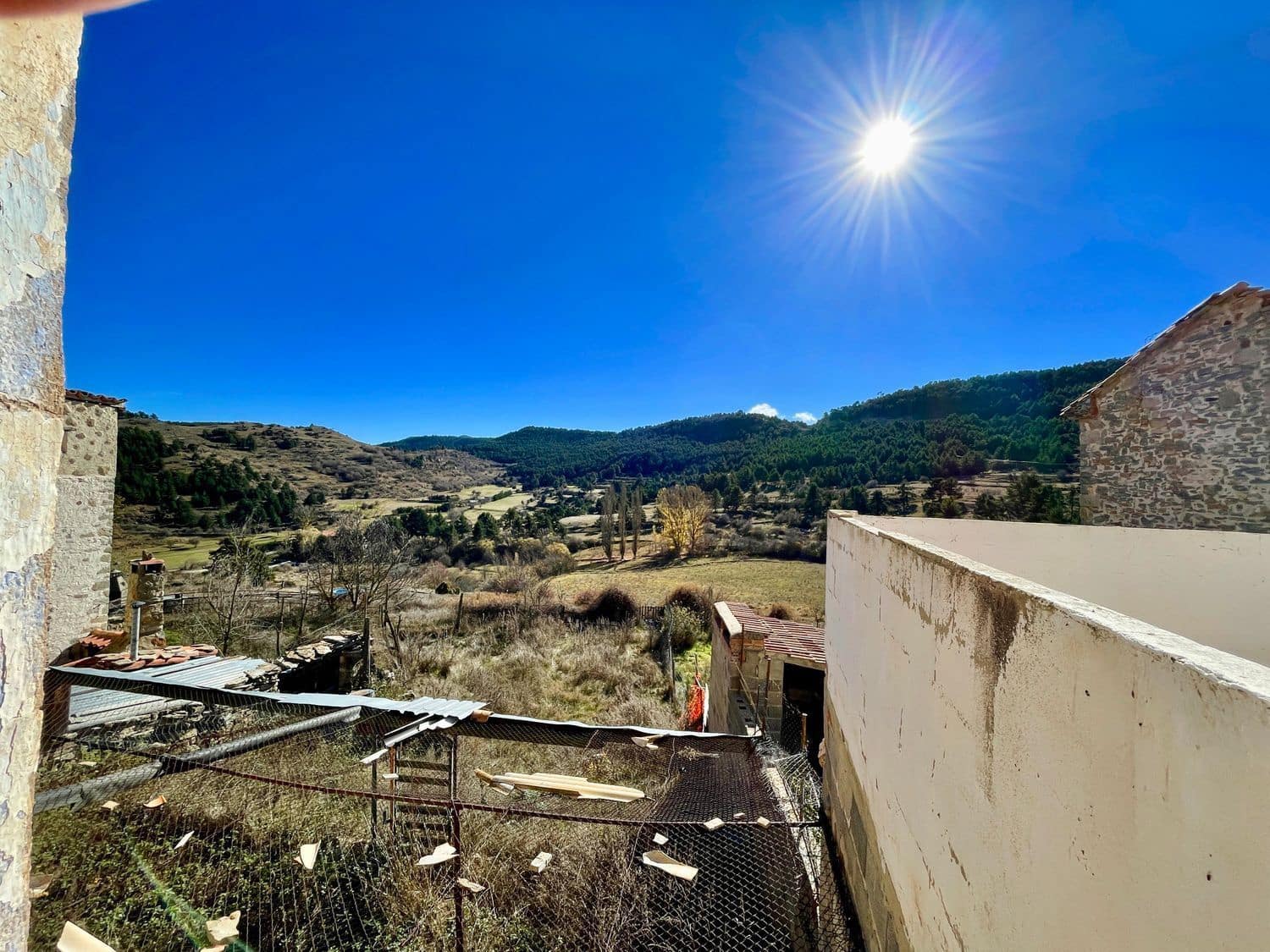 3 soveværelse Semi-Rækkehus til salg i Alcala de la Selva - € 69.000 (Ref: 9172535)