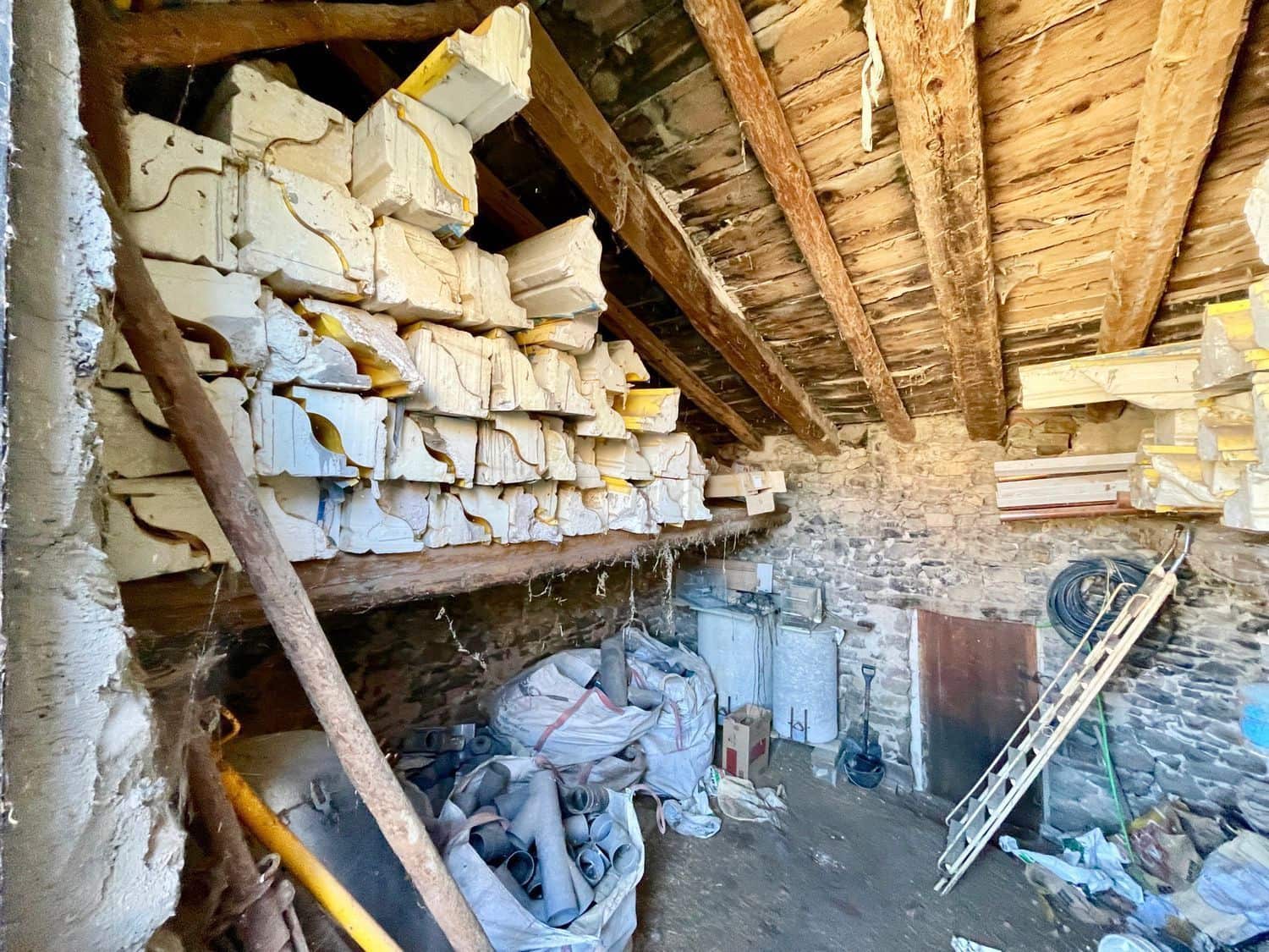 3 soveværelse Semi-Rækkehus til salg i Alcala de la Selva - € 69.000 (Ref: 9172535)