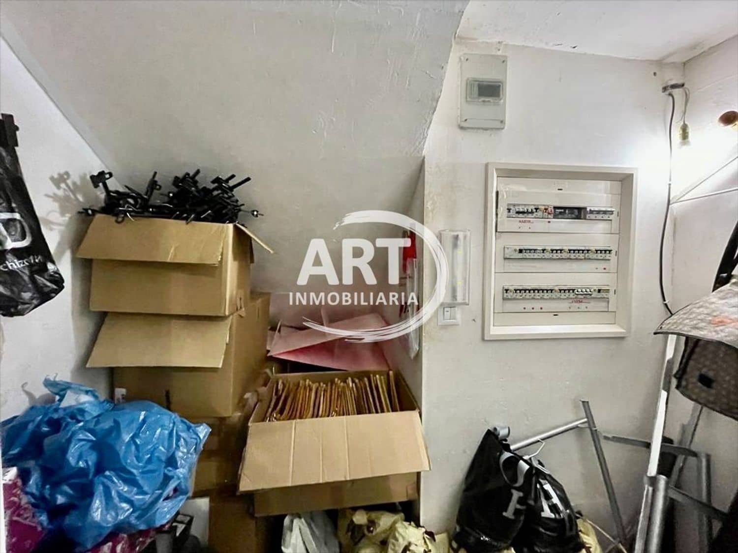 1 slaapkamer Commercieel te huur in Manises - € 1.200 (Ref: 9172539)