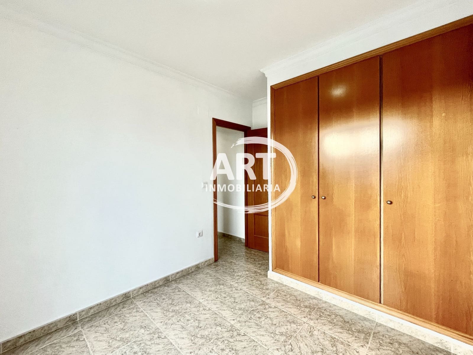 3 bedroom Flat for rent in San Antonio de Benageber with garage - € 1,200 (Ref: 9193526)