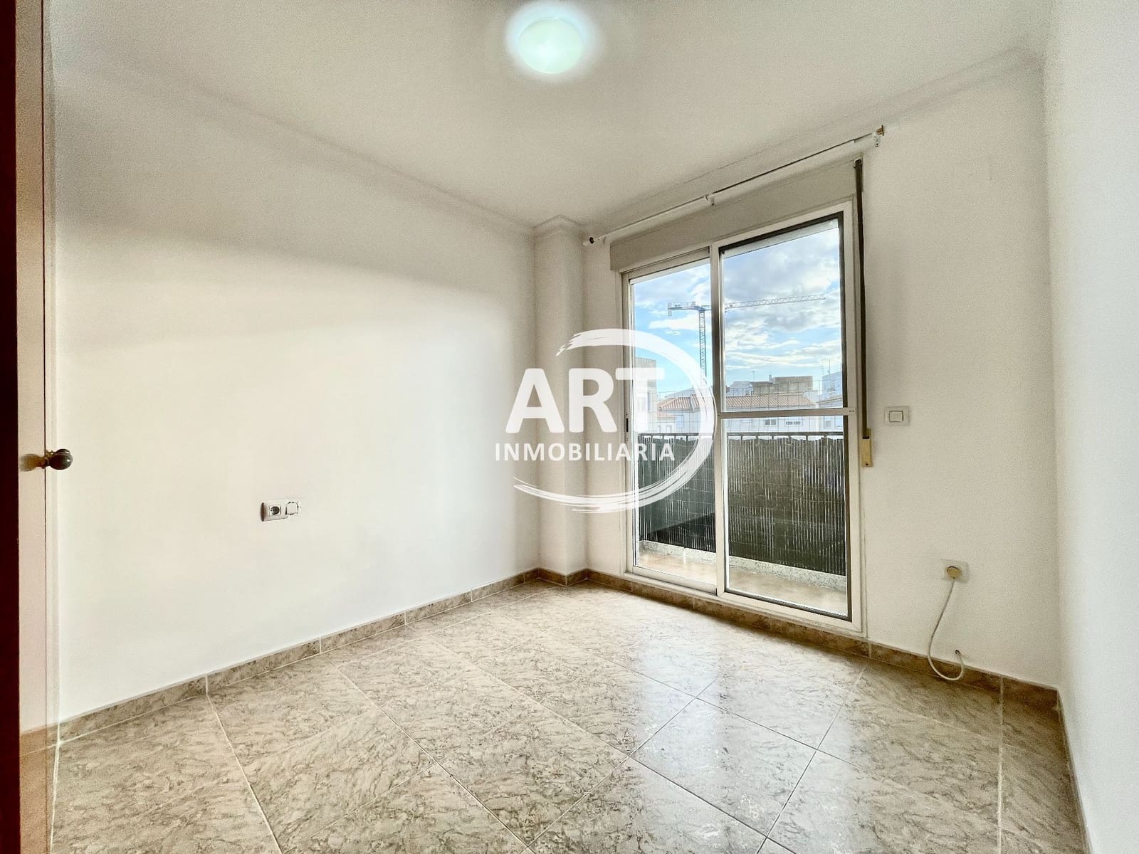 3 bedroom Flat for rent in San Antonio de Benageber with garage - € 1,200 (Ref: 9193526)