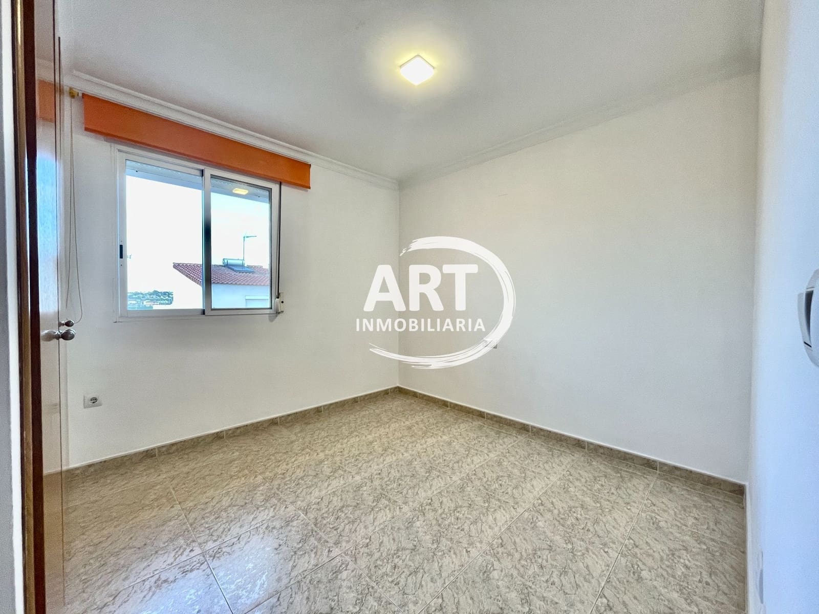 3 bedroom Flat for rent in San Antonio de Benageber with garage - € 1,200 (Ref: 9193526)
