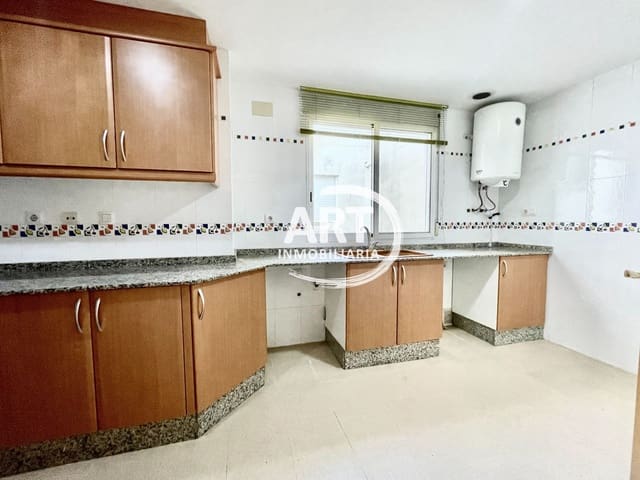 3 makuuhuone Asunto vuokrattavana paikassa San Antonio de Benagéber mukana 
autotalli - 1 200 € (Ref: 9193526)