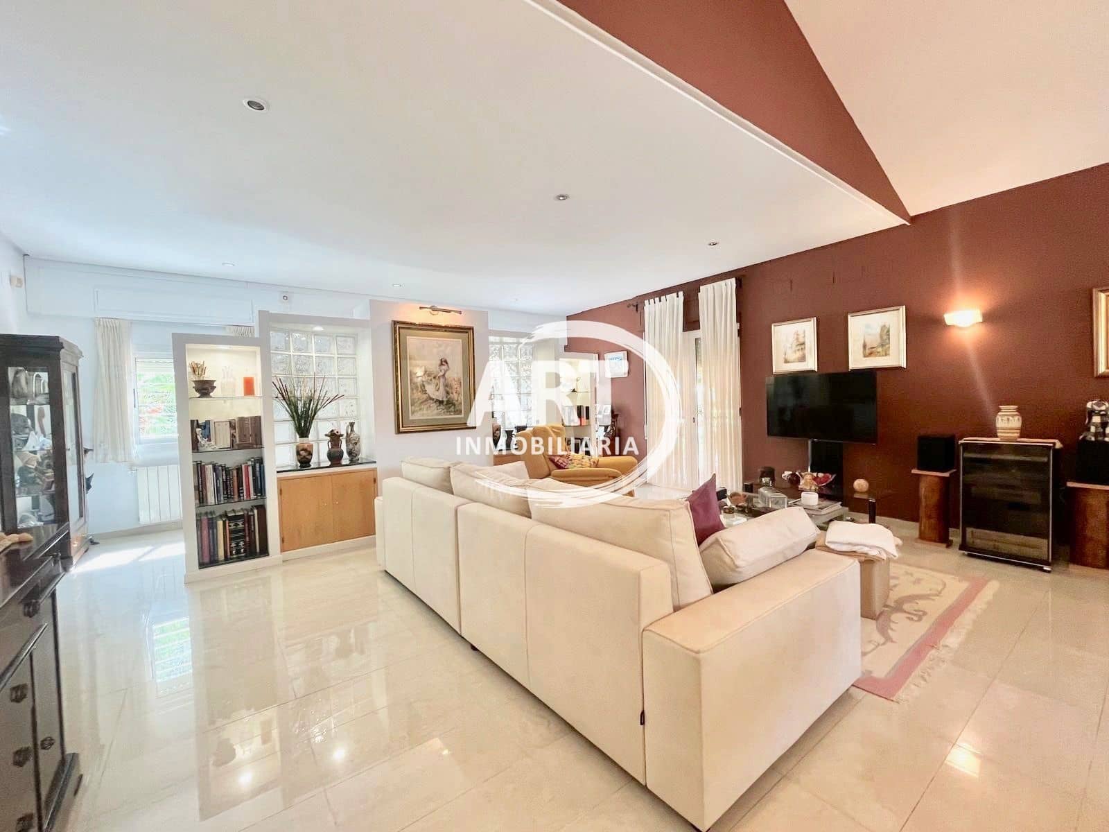 4 soverom Villa til salgs i L'Eliana med svømmebasseng garasje - € 720 000 (Ref: 9204231)