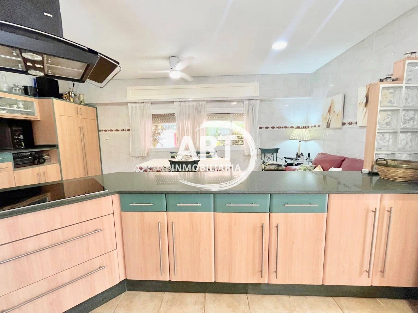 4 soverom Villa til salgs i L'Eliana med svømmebasseng garasje - € 720 000 (Ref: 9204231)