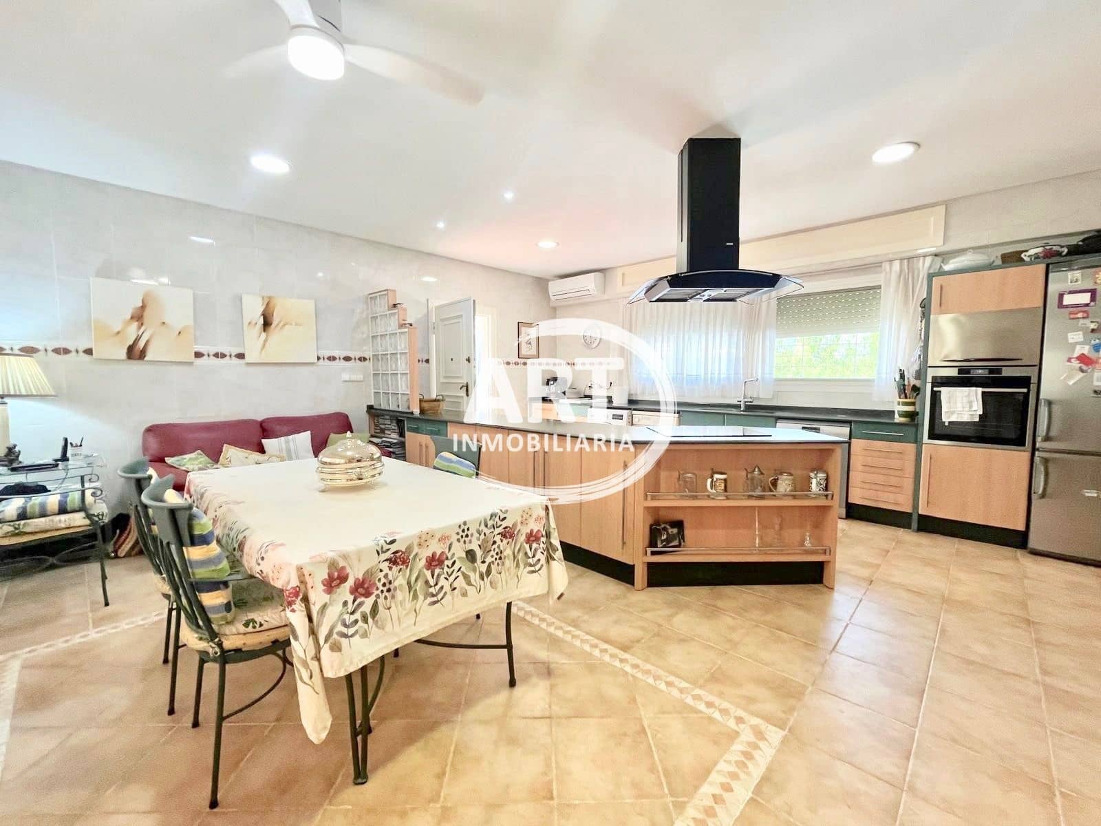 4 soverom Villa til salgs i L'Eliana med svømmebasseng garasje - € 720 000 (Ref: 9204231)