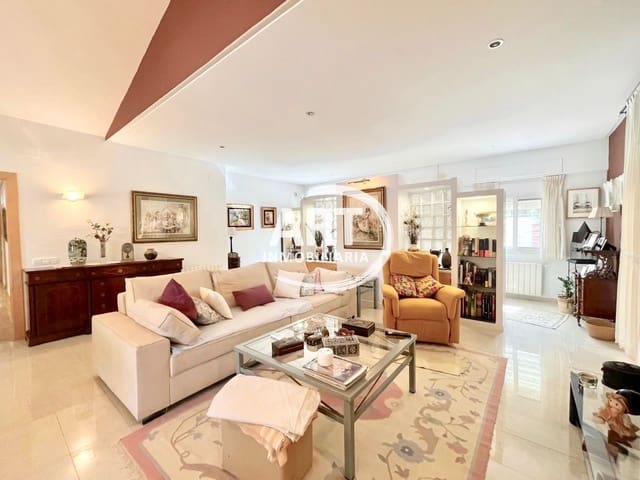 4 soverom Villa til salgs i L'Eliana med svømmebasseng garasje - € 720 000 (Ref: 9204231)