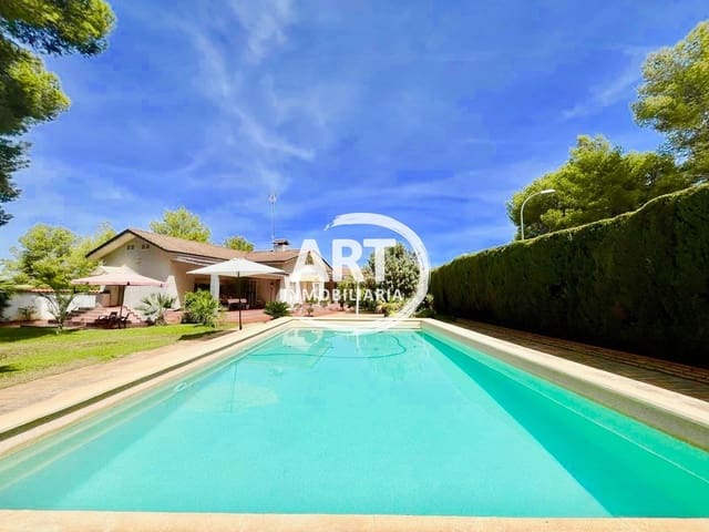 4 soverom Villa til salgs i L'Eliana med svømmebasseng garasje - € 720 000 (Ref: 9204231)