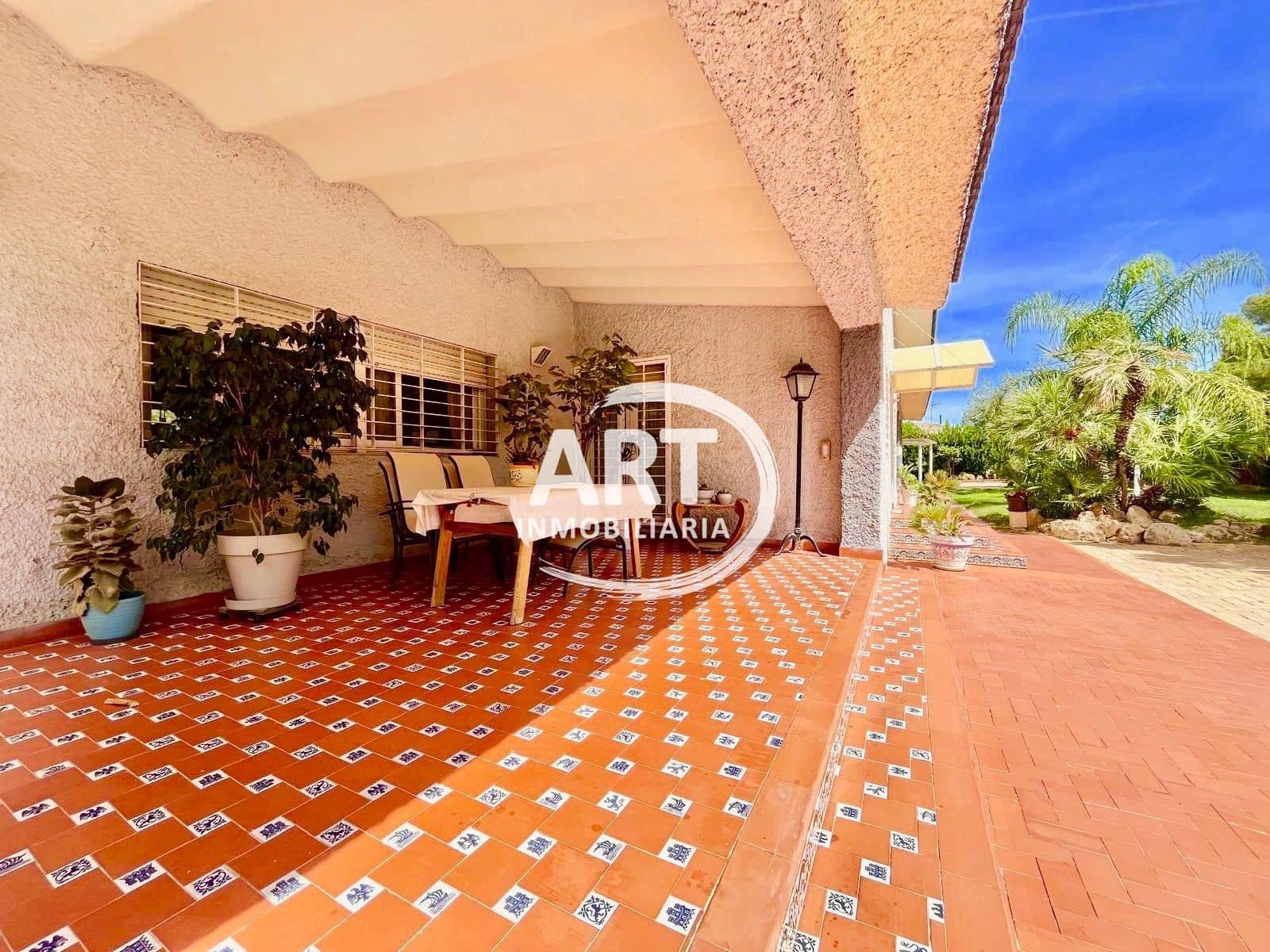 4 soverom Villa til salgs i L'Eliana med svømmebasseng garasje - € 720 000 (Ref: 9204231)