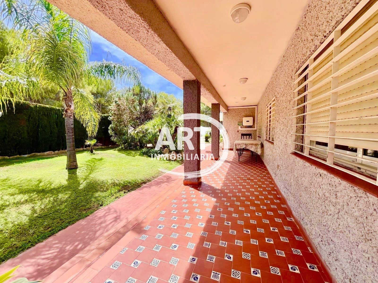 4 soverom Villa til salgs i L'Eliana med svømmebasseng garasje - € 720 000 (Ref: 9204231)