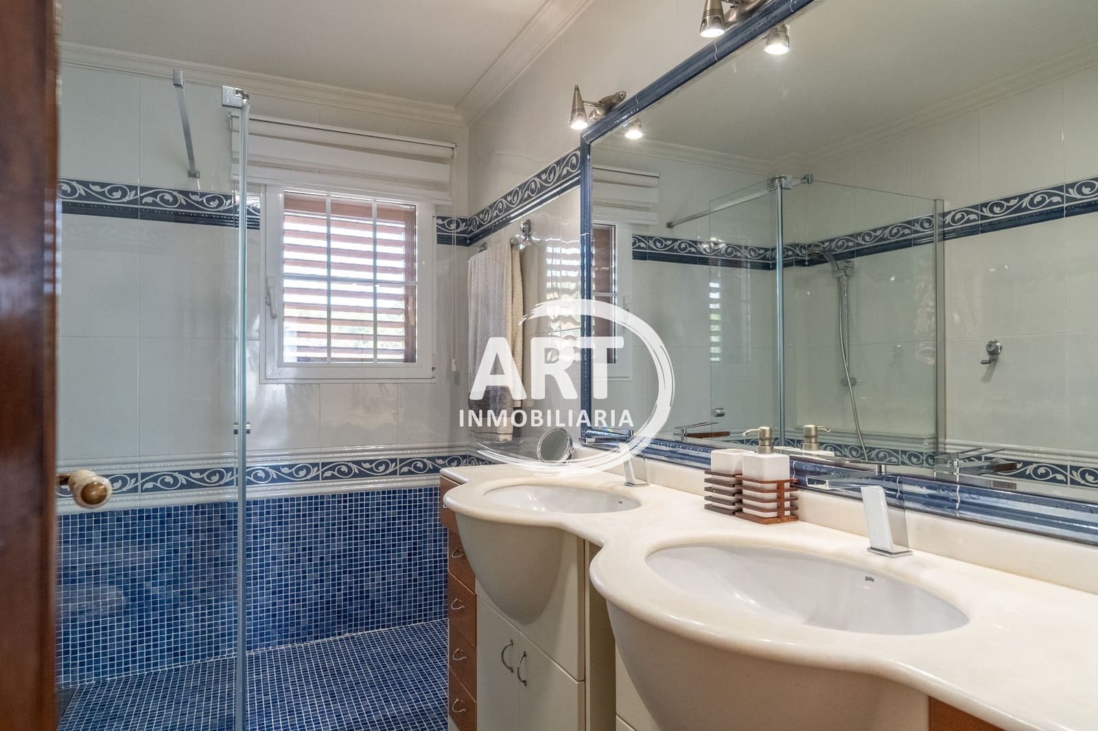 5 soverom Villa til salgs i Naquera med svømmebasseng garasje - € 945 000 (Ref: 9219706)