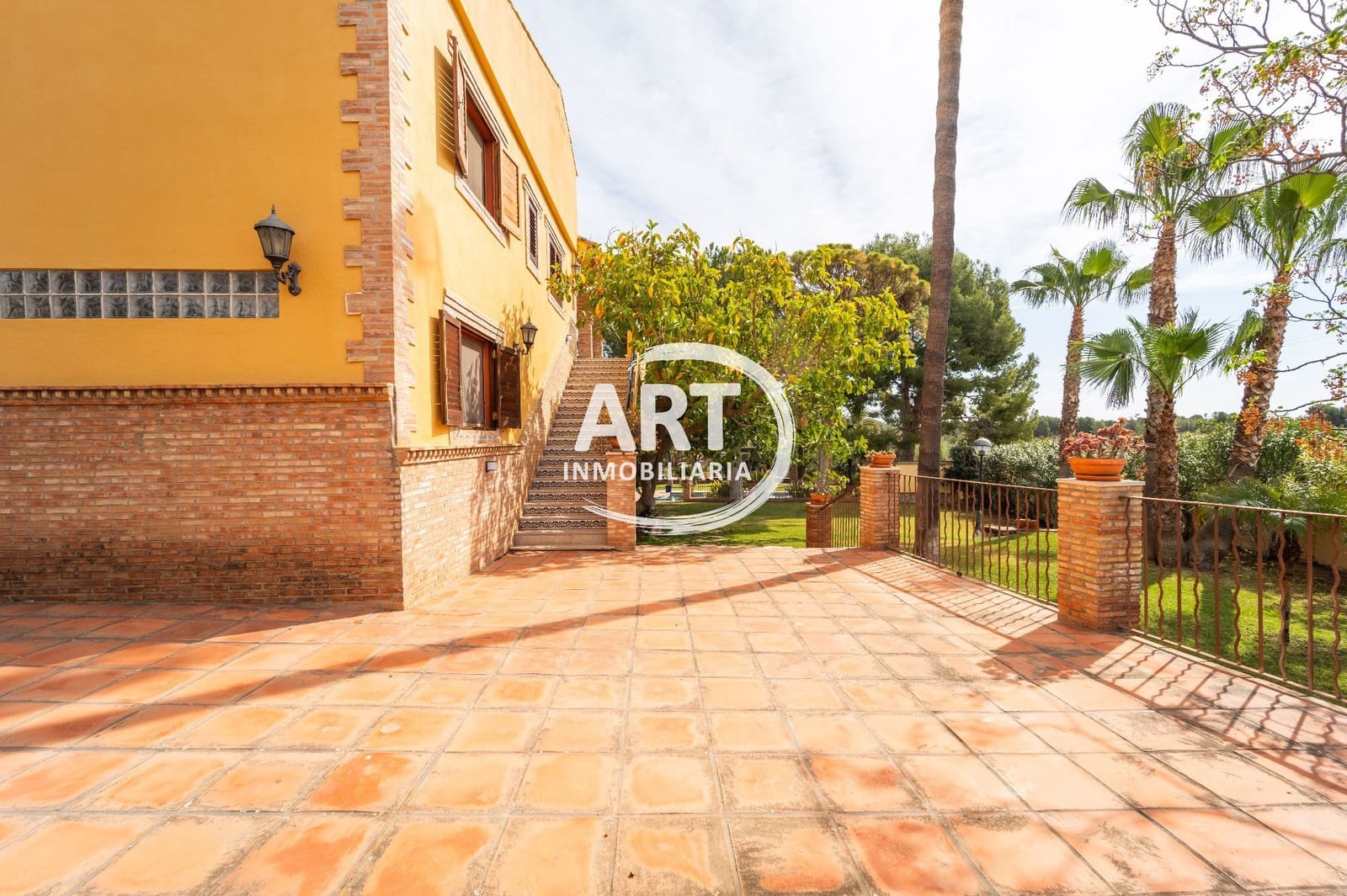 5 soverom Villa til salgs i Naquera med svømmebasseng garasje - € 945 000 (Ref: 9219706)