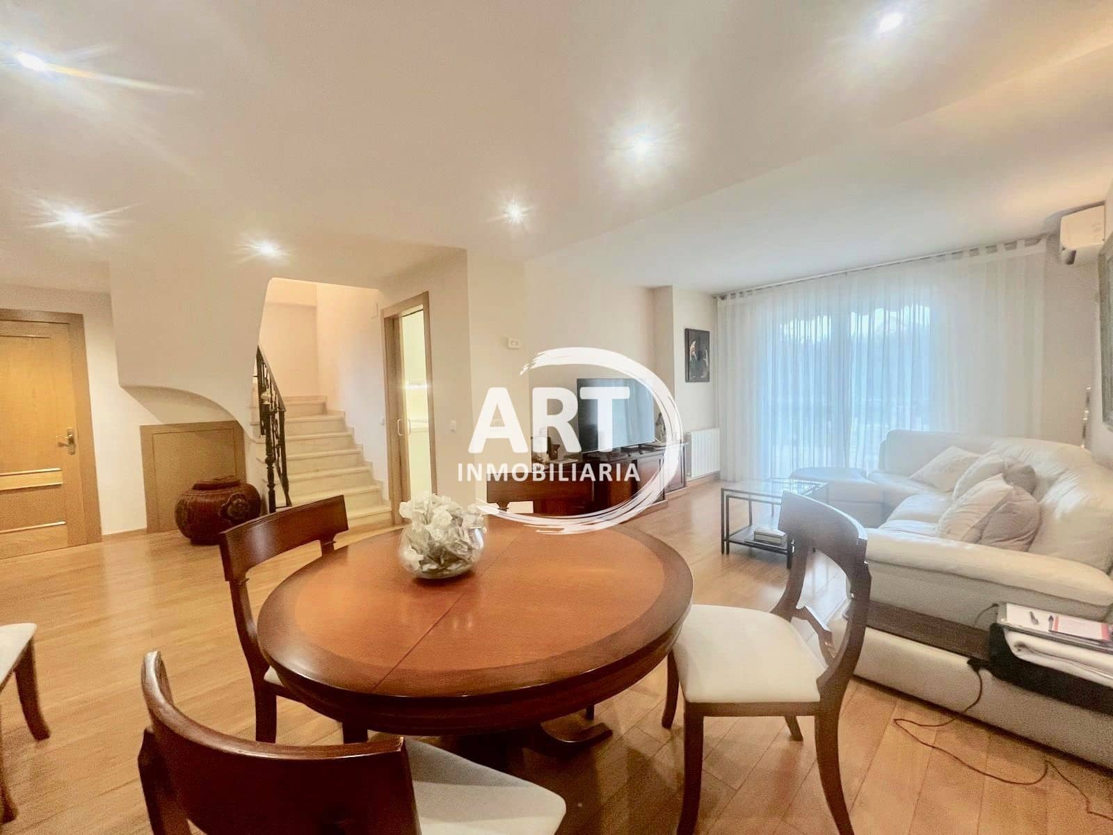 3 sovrum Semi-fristående Villa till salu i Betera med pool garage - 520 000 € (Ref: 9226195)