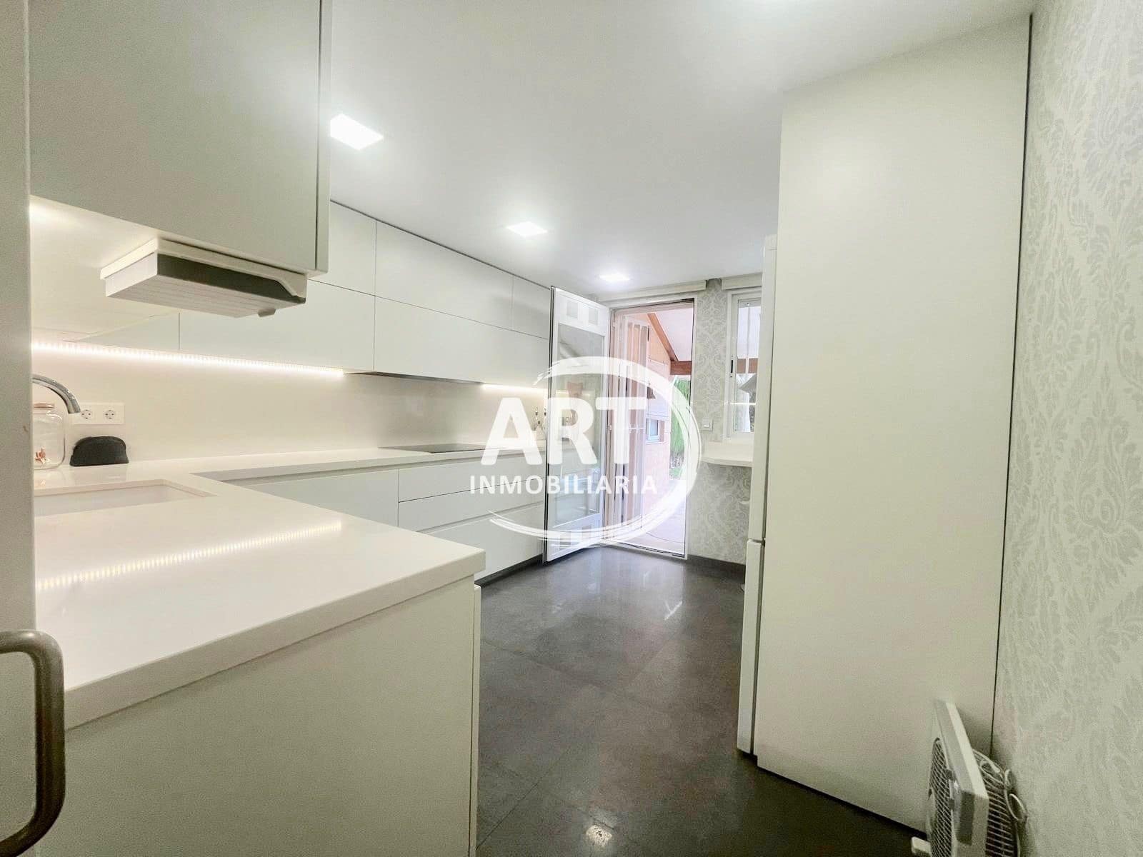 3 sovrum Semi-fristående Villa till salu i Betera med pool garage - 520 000 € (Ref: 9226195)