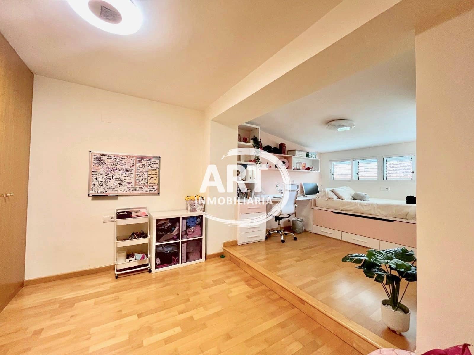 3 sovrum Semi-fristående Villa till salu i Betera med pool garage - 520 000 € (Ref: 9226195)