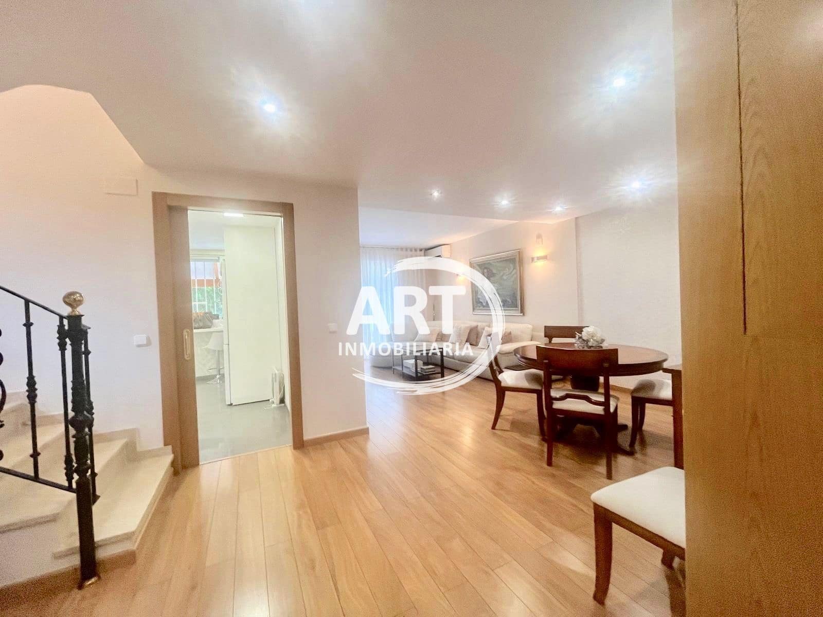 3 sovrum Semi-fristående Villa till salu i Betera med pool garage - 520 000 € (Ref: 9226195)