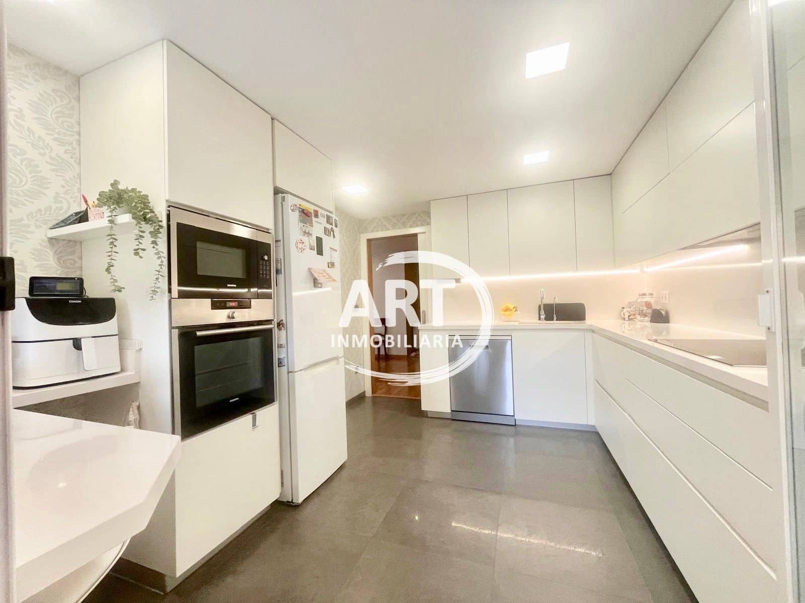 3 sovrum Semi-fristående Villa till salu i Betera med pool garage - 520 000 € (Ref: 9226195)