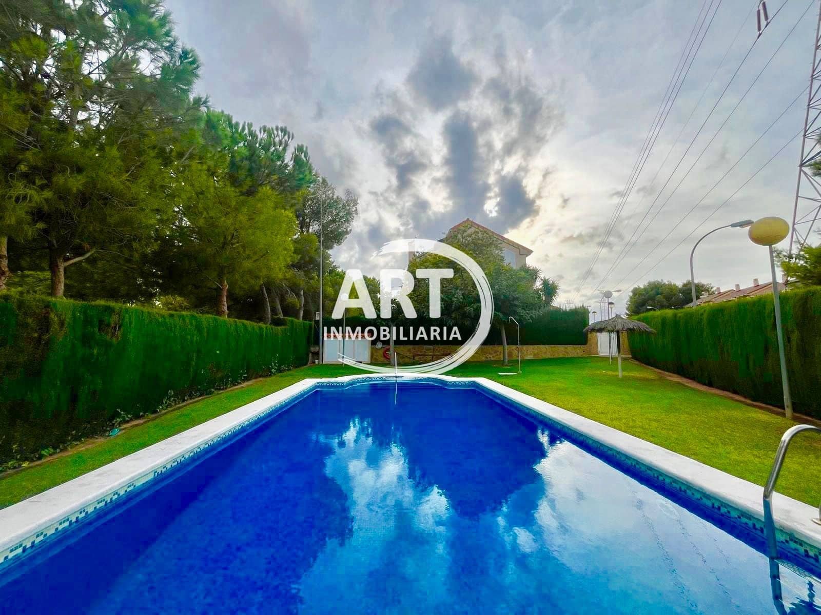 3 sovrum Semi-fristående Villa till salu i Betera med pool garage - 520 000 € (Ref: 9226195)