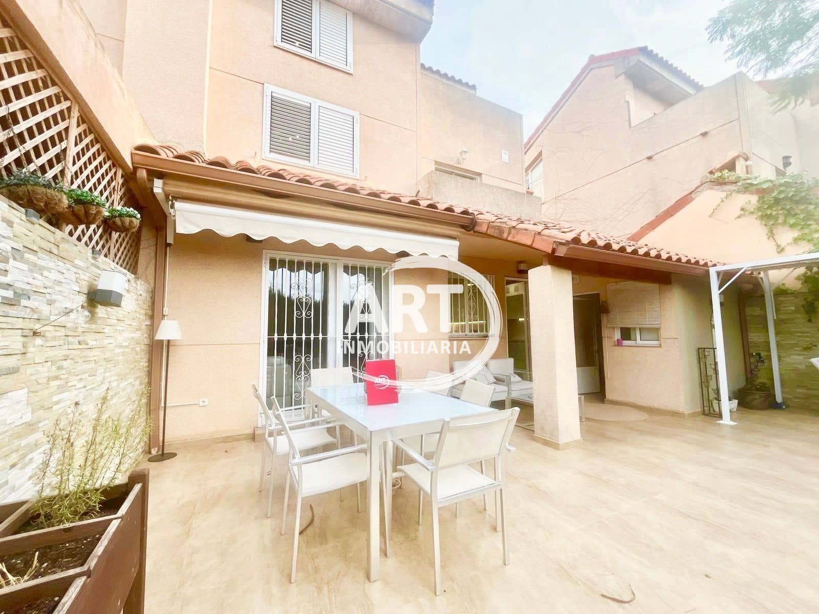 3 sovrum Semi-fristående Villa till salu i Betera med pool garage - 520 000 € (Ref: 9226195)