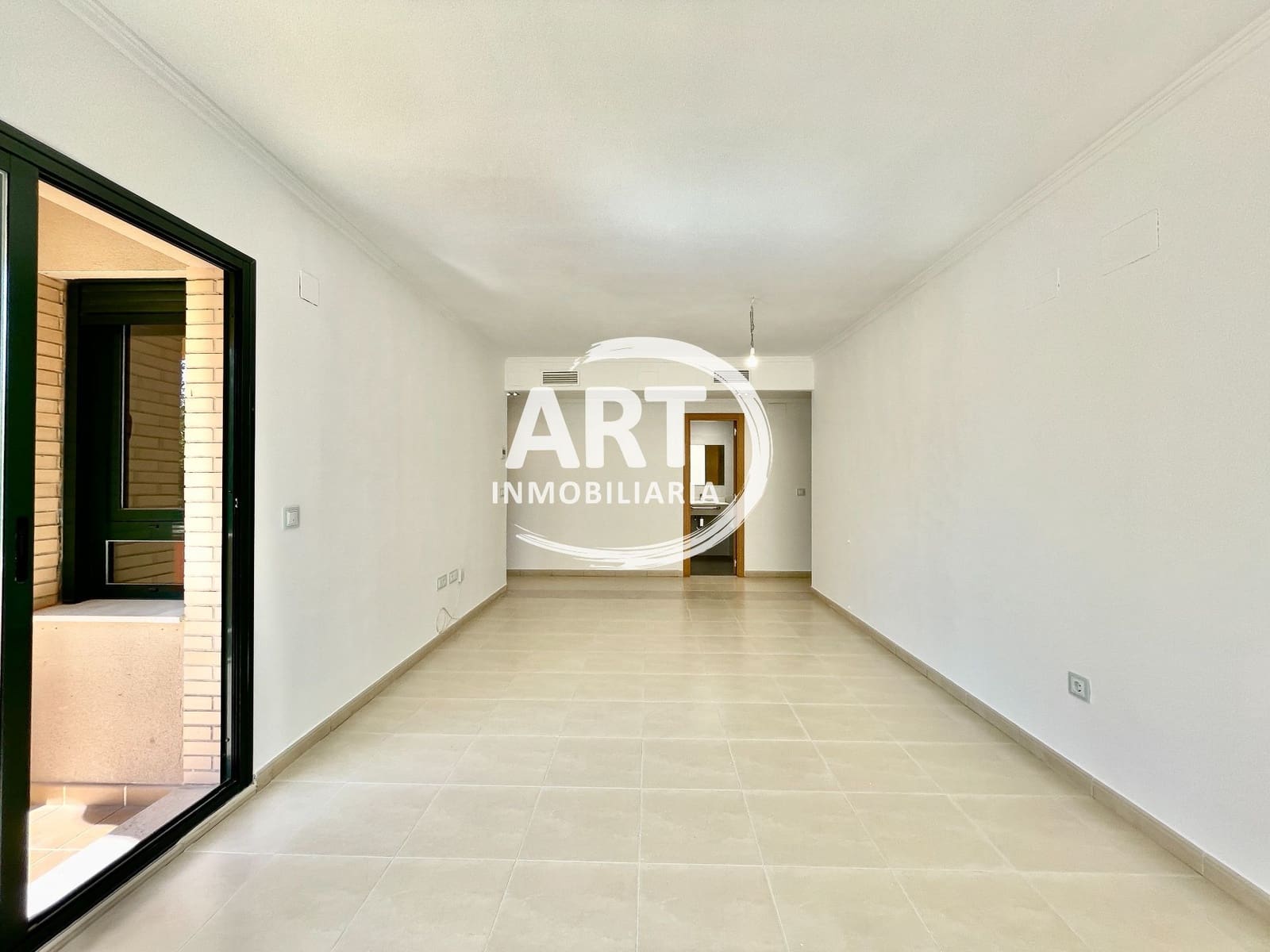 2 slaapkamer Flat te koop in La Pobla de Vallbona met zwembad garage - € 280.000 (Ref: 9232272)