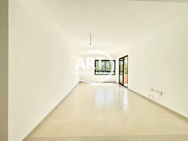 2 slaapkamer Flat te koop in La Pobla de Vallbona met zwembad garage - € 280.000 (Ref: 9232272)
