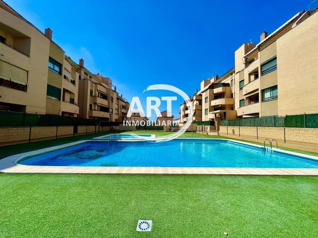 2 slaapkamer Flat te koop in La Pobla de Vallbona met zwembad garage - € 280.000 (Ref: 9232272)