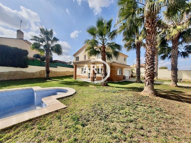 4 soverom Villa til salgs i San Antonio de Benagéber med svømmebasseng garasje - € 590 000 (Ref: 9232273)