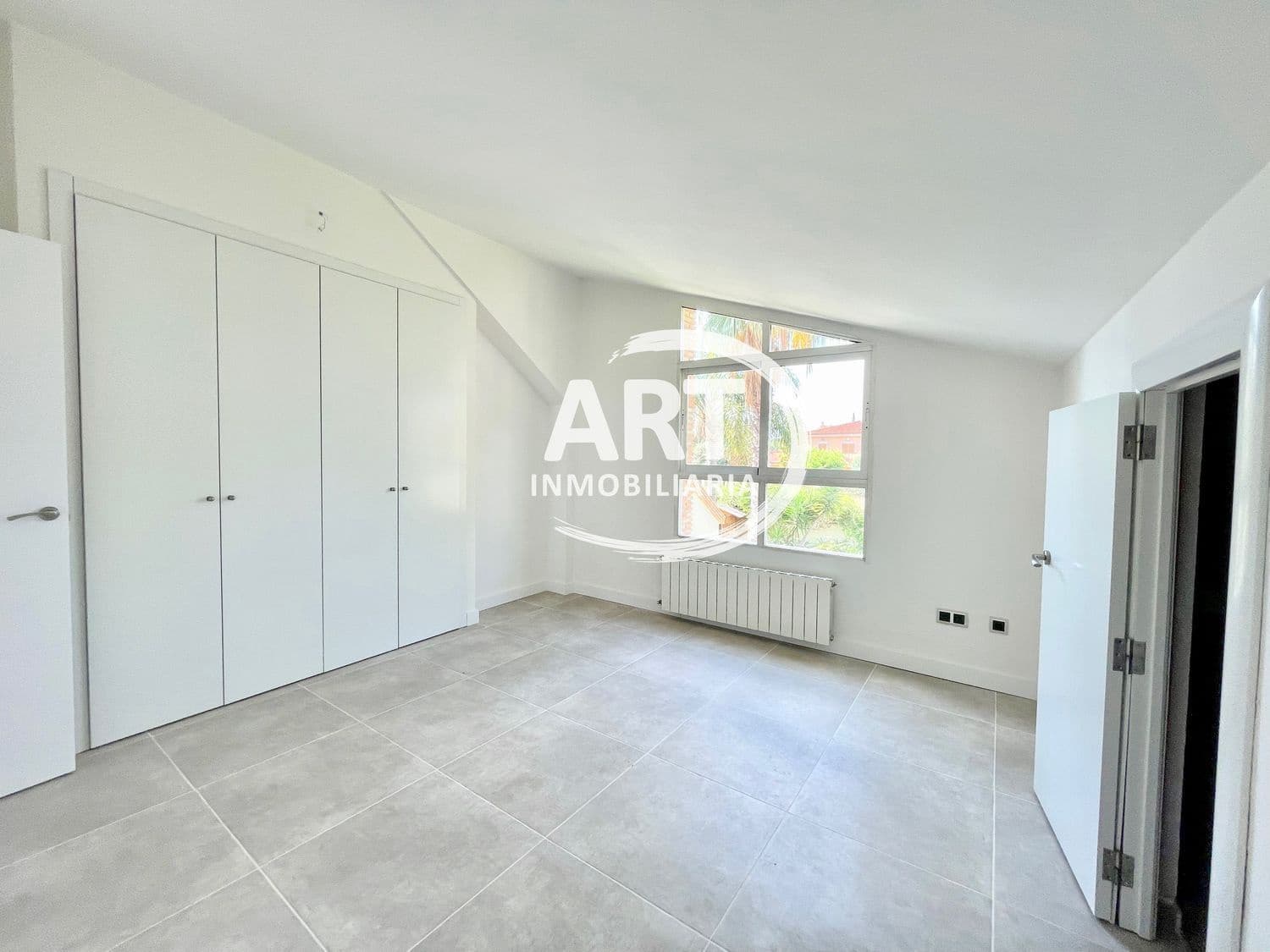 6 chambre Villa/Maison à vendre à San Antonio de Benageber avec piscine garage - 1 290 000 € (Ref: 9235982)