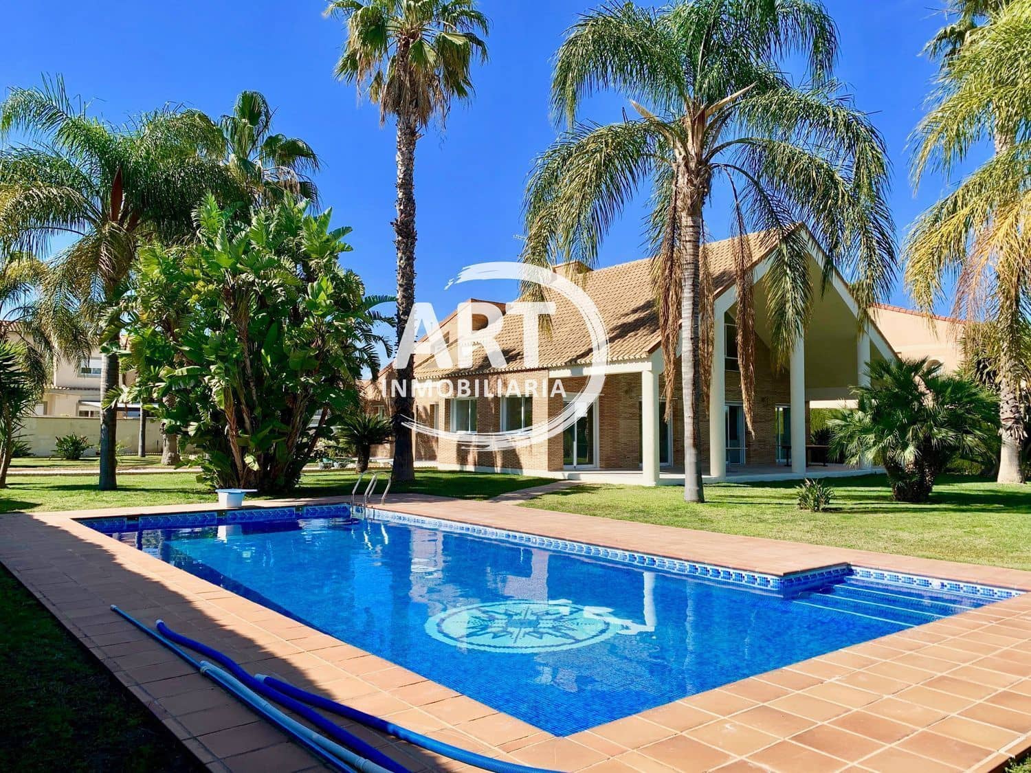 6 chambre Villa/Maison à vendre à San Antonio de Benageber avec piscine garage - 1 290 000 € (Ref: 9235982)