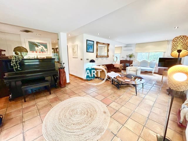 3 soverom Villa til salgs i San Antonio de Benagéber - € 565 000 (Ref: 9280889)