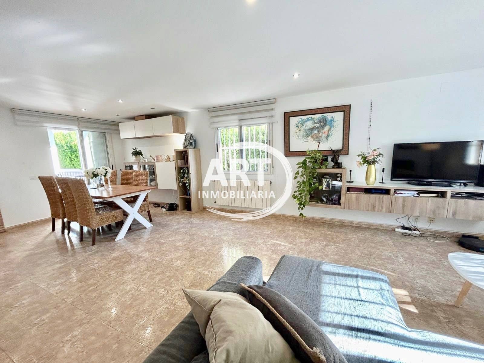 3 soverom Villa til salgs i La Pobla de Vallbona med svømmebasseng garasje - € 425 000 (Ref: 9280890)