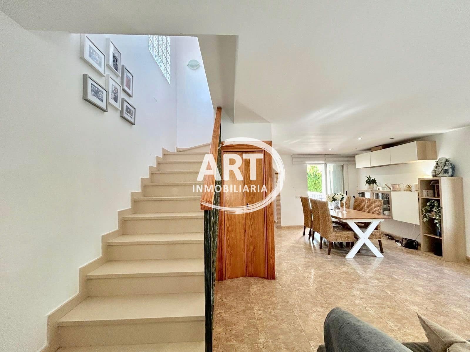 3 soverom Villa til salgs i La Pobla de Vallbona med svømmebasseng garasje - € 425 000 (Ref: 9280890)