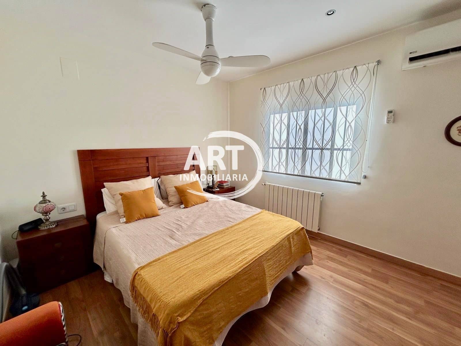 3 soverom Villa til salgs i La Pobla de Vallbona med svømmebasseng garasje - € 425 000 (Ref: 9280890)