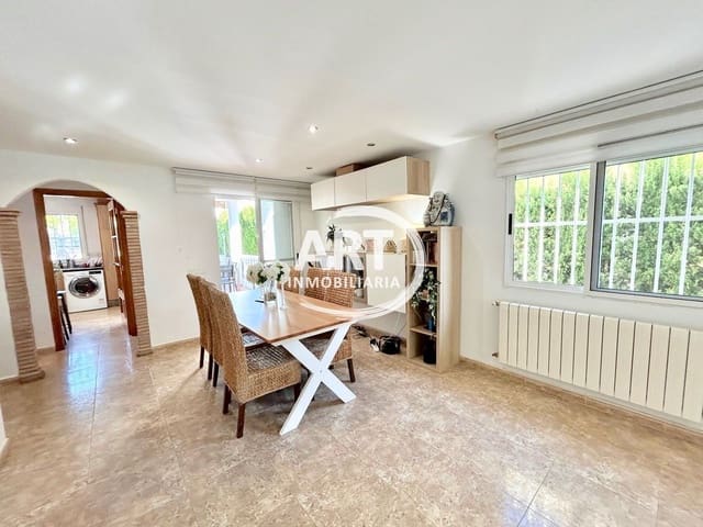 3 soverom Villa til salgs i La Pobla de Vallbona med svømmebasseng garasje - € 425 000 (Ref: 9280890)