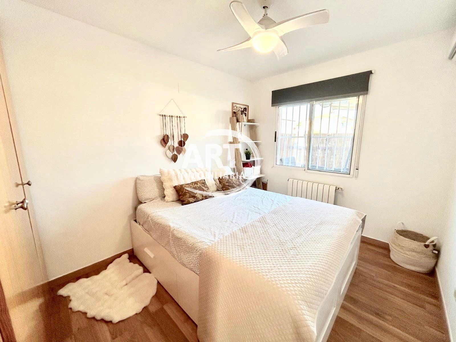 3 soverom Villa til salgs i La Pobla de Vallbona med svømmebasseng garasje - € 425 000 (Ref: 9280890)