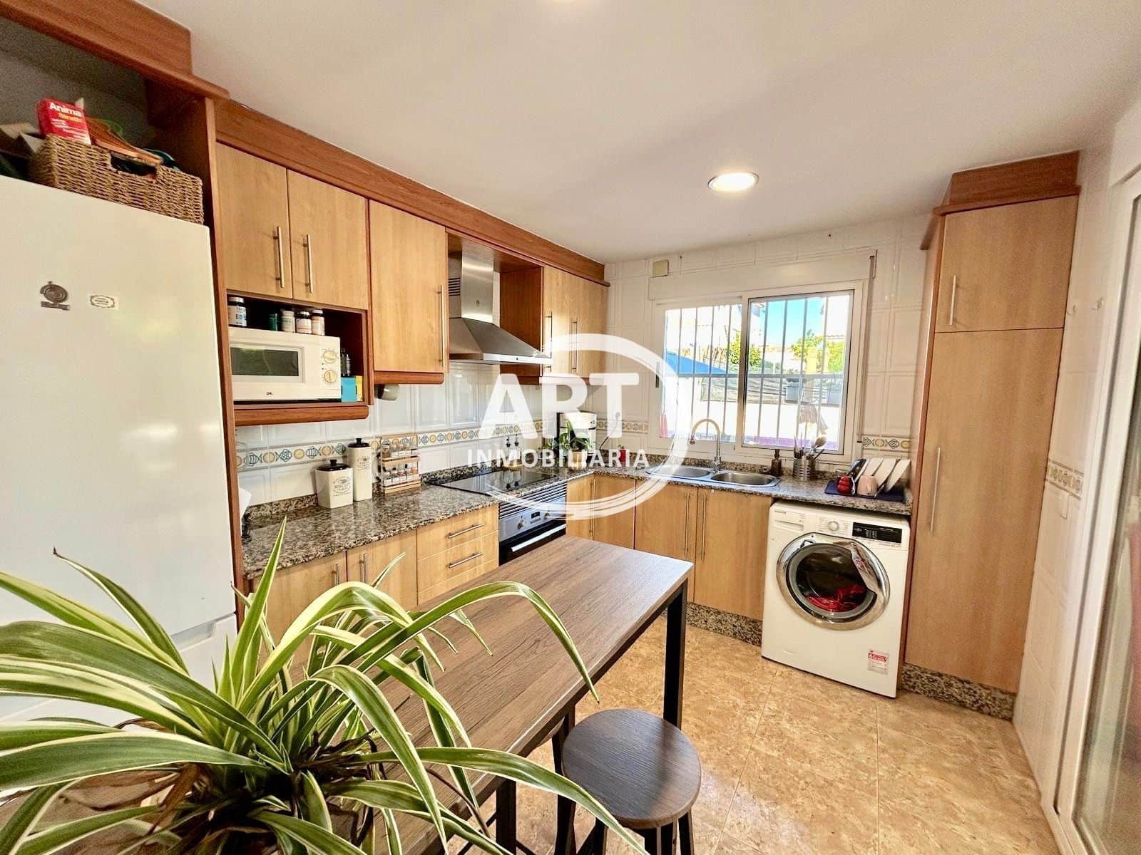 3 soverom Villa til salgs i La Pobla de Vallbona med svømmebasseng garasje - € 425 000 (Ref: 9280890)