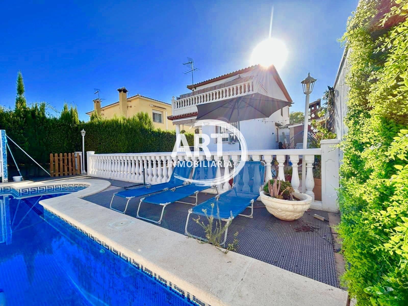 3 soverom Villa til salgs i La Pobla de Vallbona med svømmebasseng garasje - € 425 000 (Ref: 9280890)