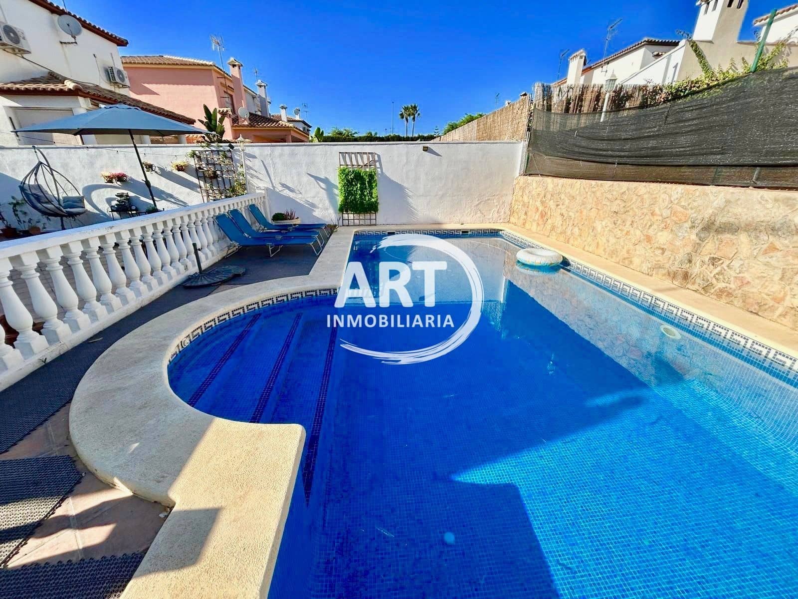 3 soverom Villa til salgs i La Pobla de Vallbona med svømmebasseng garasje - € 425 000 (Ref: 9280890)