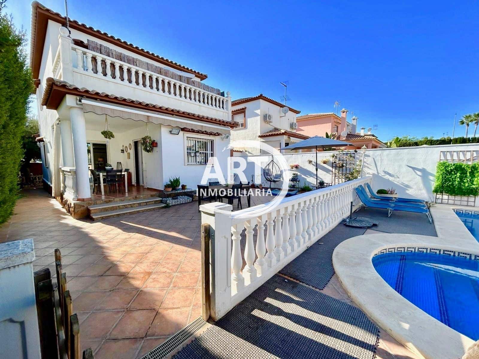 3 soverom Villa til salgs i La Pobla de Vallbona med svømmebasseng garasje - € 425 000 (Ref: 9280890)