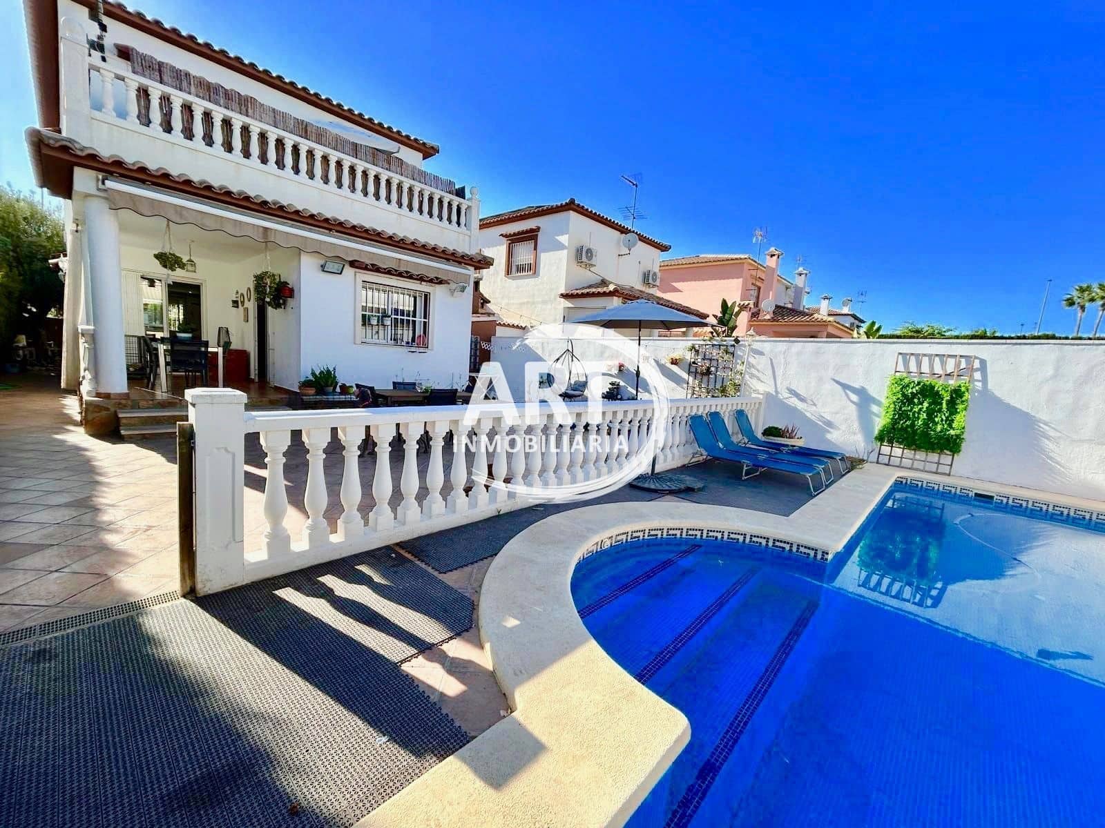 3 soverom Villa til salgs i La Pobla de Vallbona med svømmebasseng garasje - € 425 000 (Ref: 9280890)